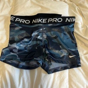 nike pros